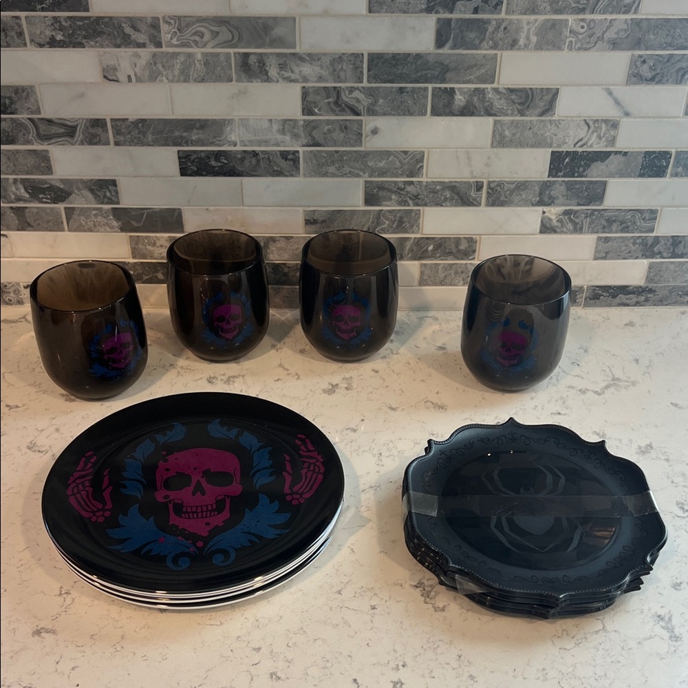 Hide and Eek Boutique Melamine plates and wine glasses Bundle.